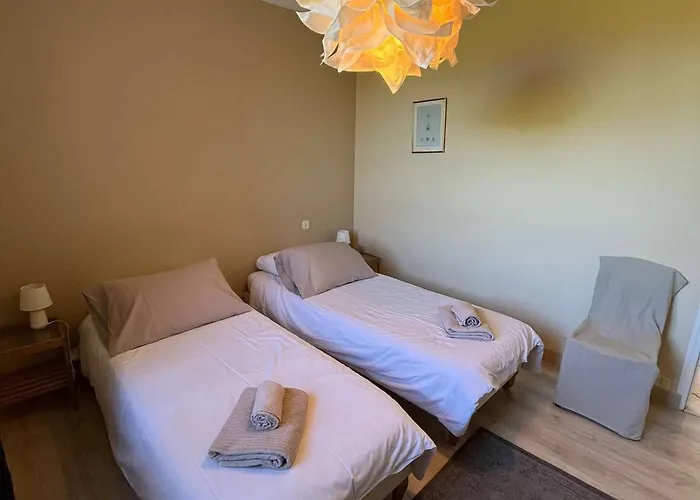 Maison Renovee Avec Piscine Privee, 3 A - Fr-1-824-8 * Cales (Aquitaine)